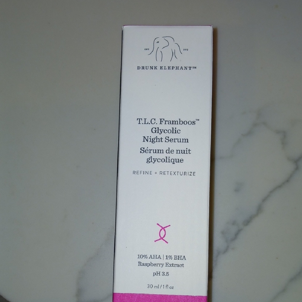 Drunk Elephant T.L.C. Framboos Glycolic Night Serum - Pink and White